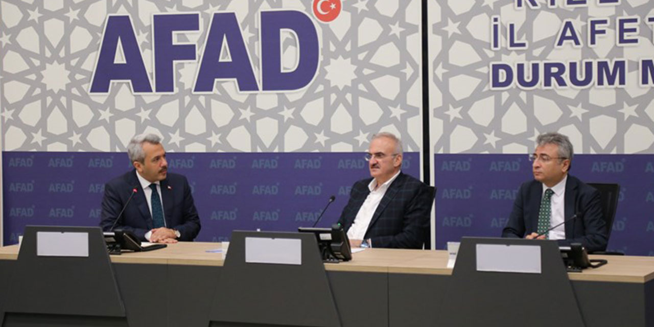 İçişleri Bakan Yardımcısı Karaloğlu Rize'de Afet ve Seçim Koordinasyon Toplantısı Düzenledi