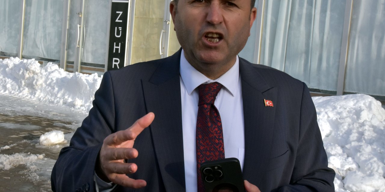 Chp Bitlis Belediye Başkan Adayından, Partisinin İl Başkana 'Miting' Eleştirisi