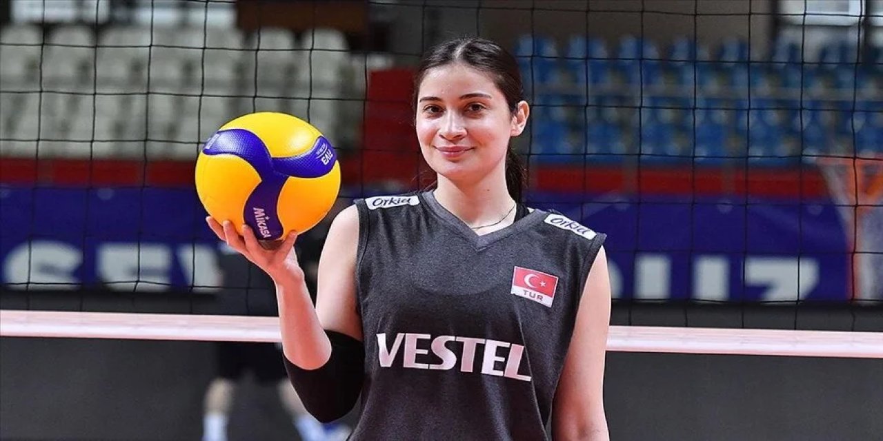 Milli voleybolcu İvegin: İlk hafta karşılaşmalarımızı kendi seyircimiz önünde oynayacağımız için çok heyecanlıyız