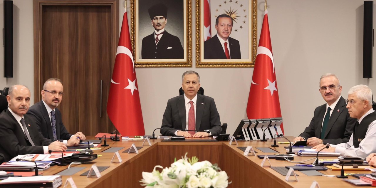 Bakan Yerlikaya Başkanlığında 'Seçim Güvenliği' Toplantısı