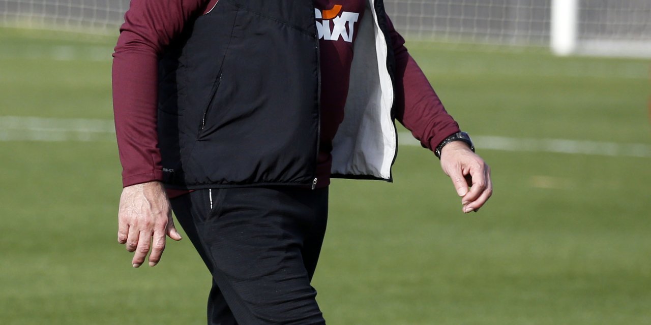 Okan Buruk: Süper Kupa’da Dostluğumuzu İnsanlara Göstermemiz Gerekiyor