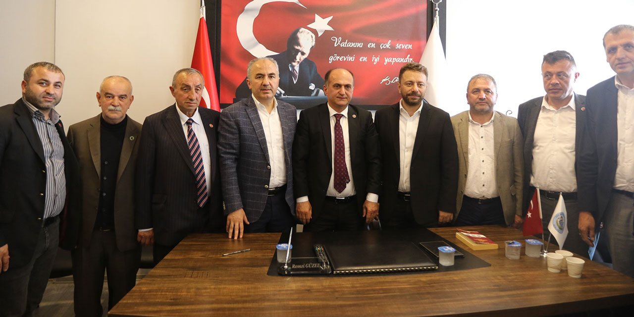 Avcı, Metin ve Karafazlı, 2. Tur Öncesi Muhtarlarla Bir Araya Geldi