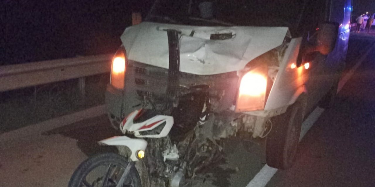 Gaziantep'te, Kamyonetin Çarptığı Motosikletli Öldü