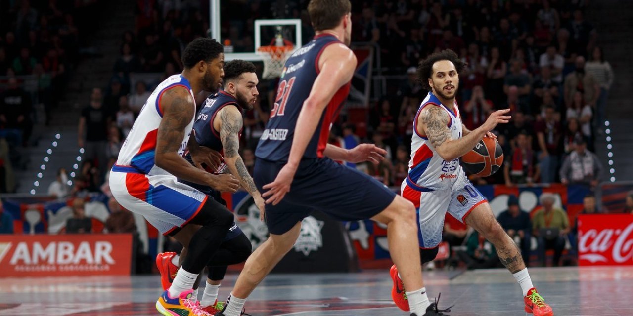 Baskonia – Anadolu Efes: 76-97