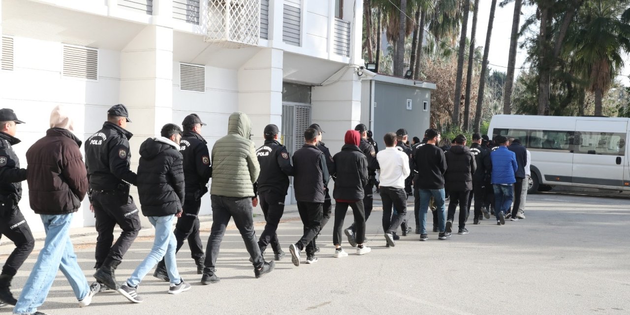 180 Milyon Liralık Dolandırıcılıkta 20 Tutuklama