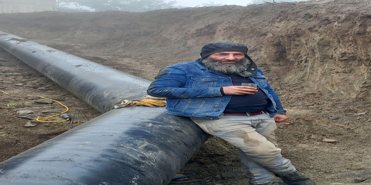 Trabzon'da göçükte hayatını kaybeden işçinin cenazesi defnedildi