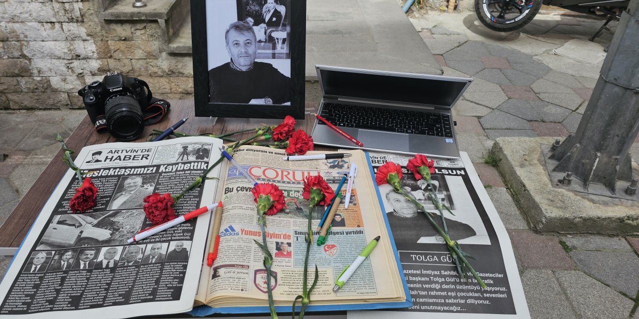 Kazada Yaşamını Yitiren Gazeteci, Törenle Son Yolculuğuna Uğurlandı