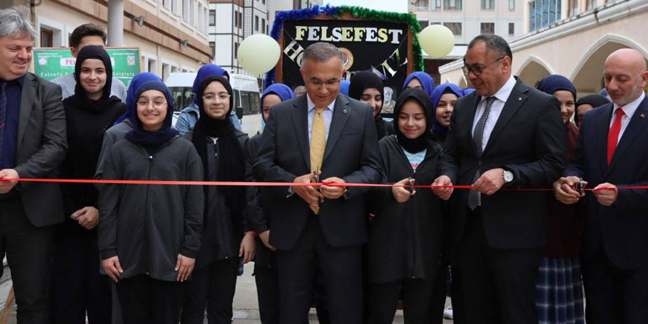 Rize Valisi Çeber, “Felsefest” Festivali Açılışına Katıldı