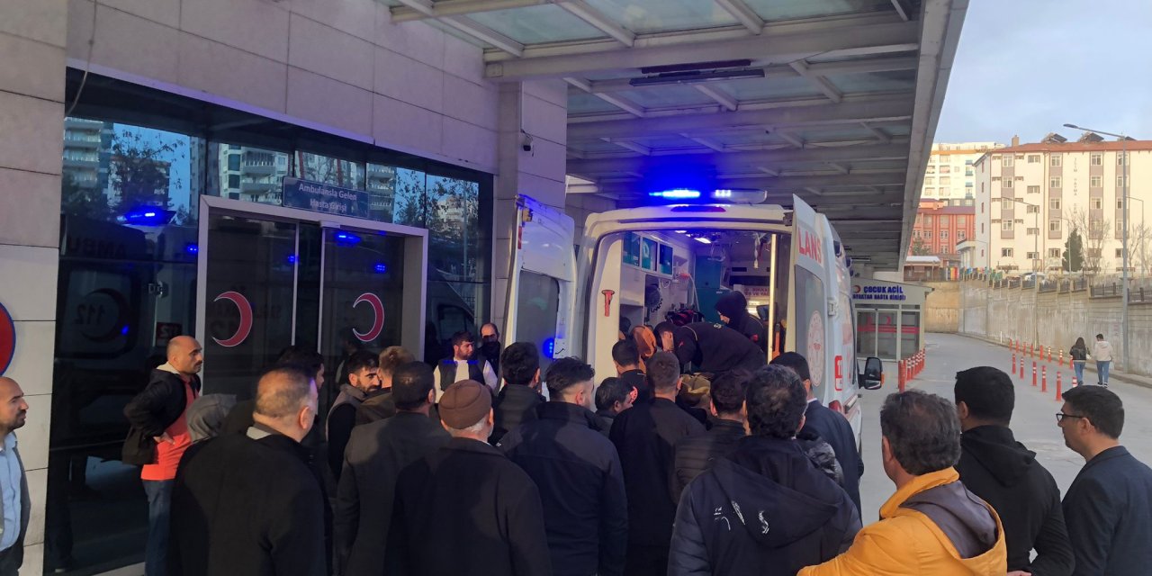 Siirt’te Öğrencileri Taşıyan Minibüs Devrildi: 7 Yaralı