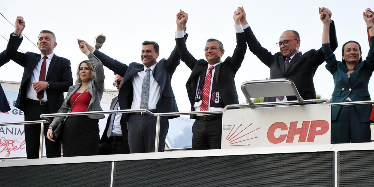 Özgür Özel: Canı Yanan Herkesi İktidara Sarı Kart Göstermeye Davet Ediyoruz