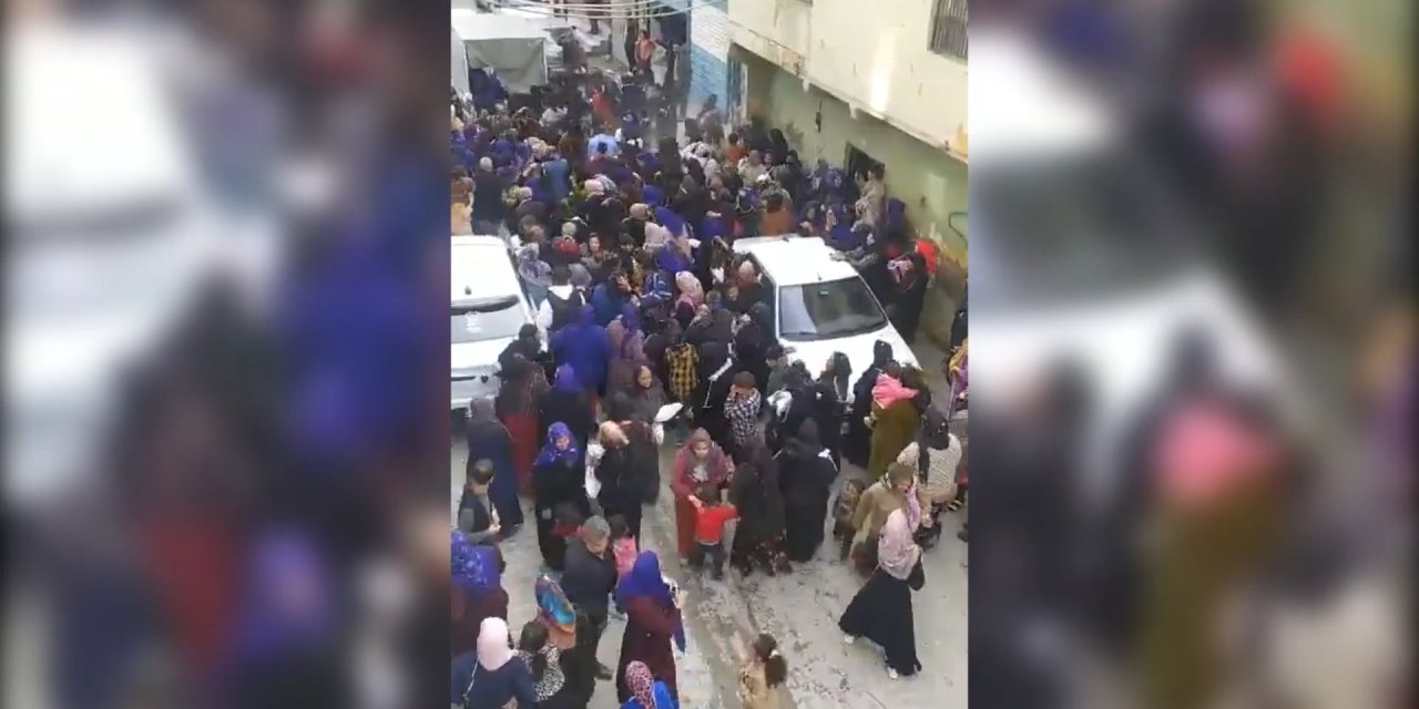 Şanlıurfa’da Tişört Dağıtımı İzdihama Dönüştü