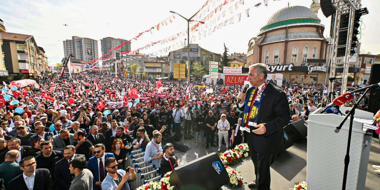 Mansur Yavaş: Bayrağımızdan Hazzetmeyenlerle Asla Yan Yana Gelmeyiz