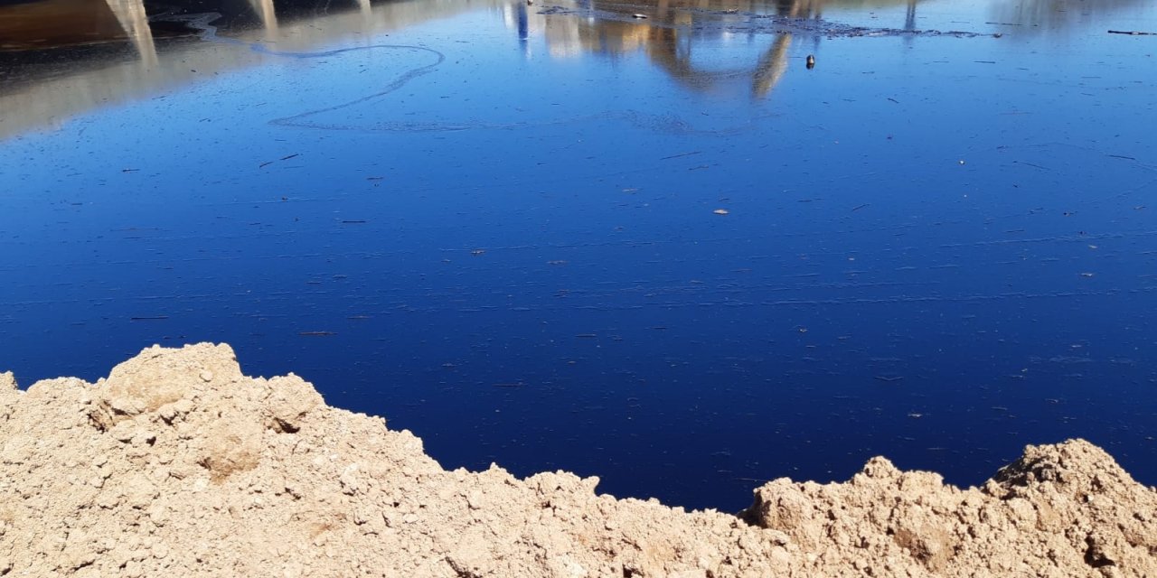 Diyarbakır'da Petrol Arama Sahasındaki Boru Hattında Sızıntı