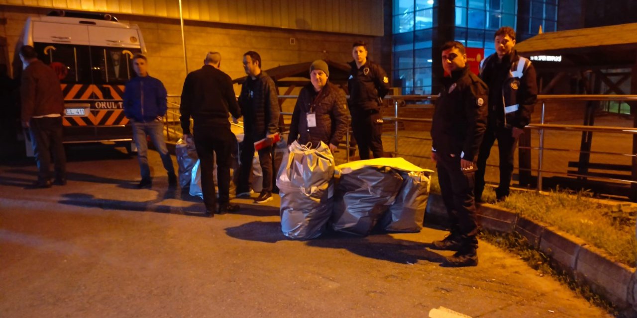 İstanbul- İstanbul'da Oy Pusulaları Güvenlik Önlemleri Altında Okullara Getirildi