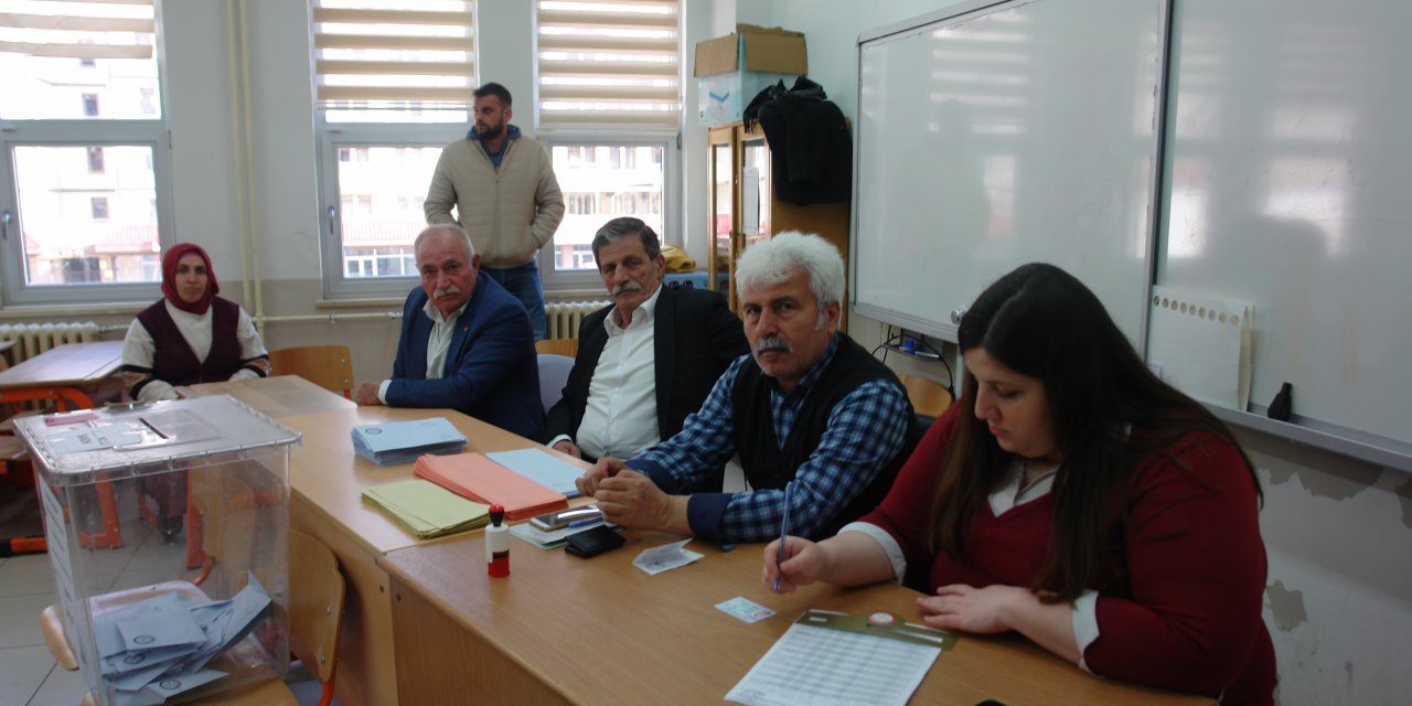 7’nci Kez Taşınan Yusufeli’de, İlk Yerel Seçim Heyecanı