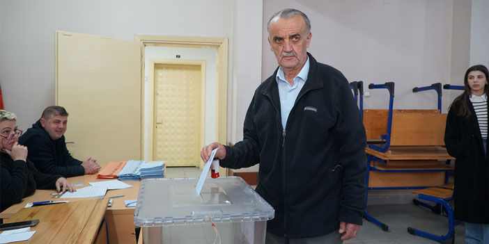 Rize'de seçmen sandık başında