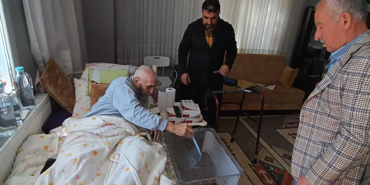 Batman’da 29 Seçmen Seyyar Sandıkta Oy Kullandı