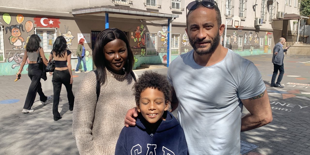 İstanbul- Gine'li Gelin İstanbul'da Oyunu Kullandı