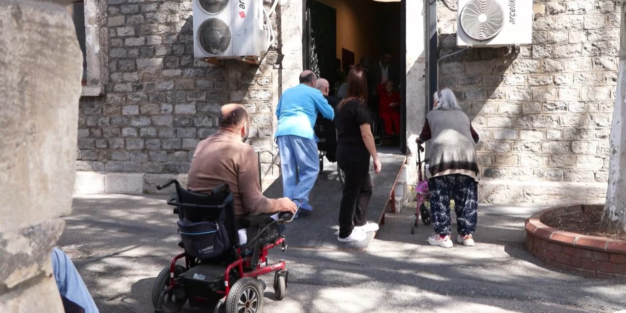 İstanbul - Darülaceze Sakinleri Oy Kullandı