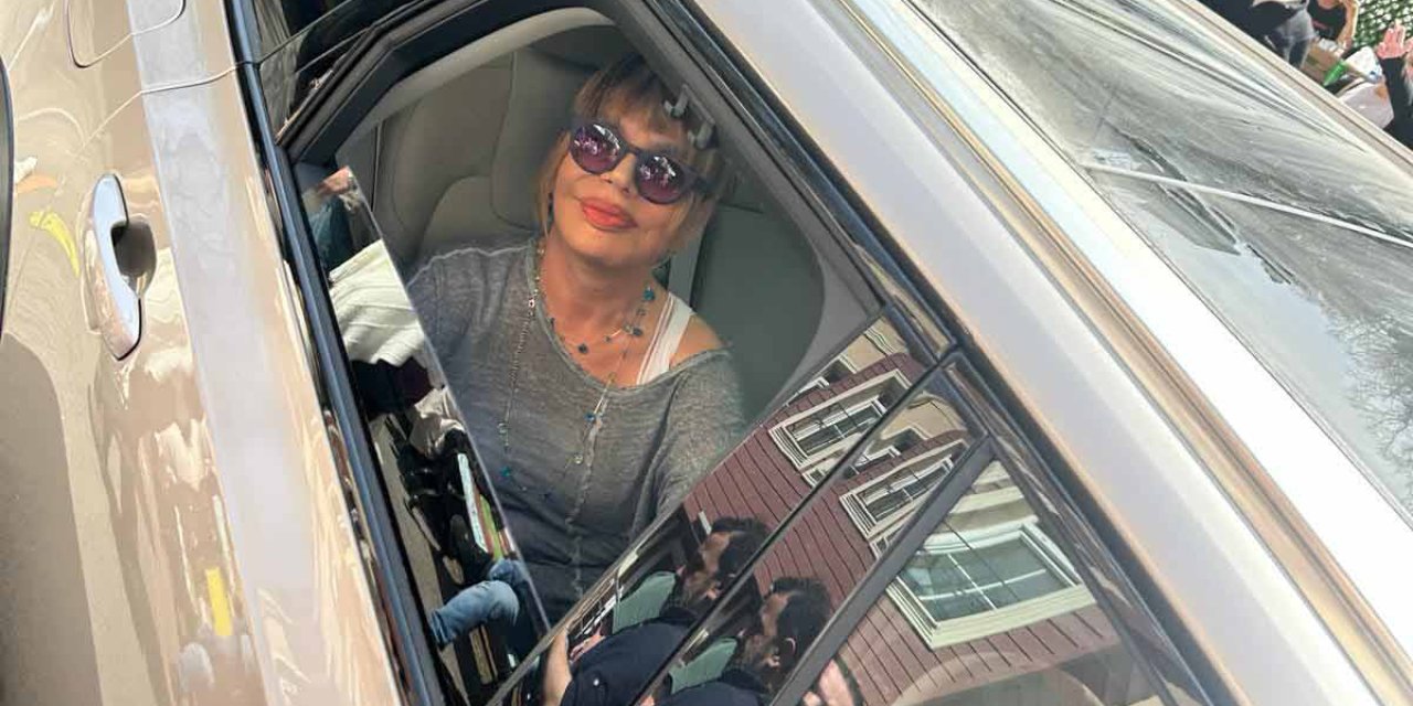 Sezen Aksu Oyunu Kanlıca'da Kullandı