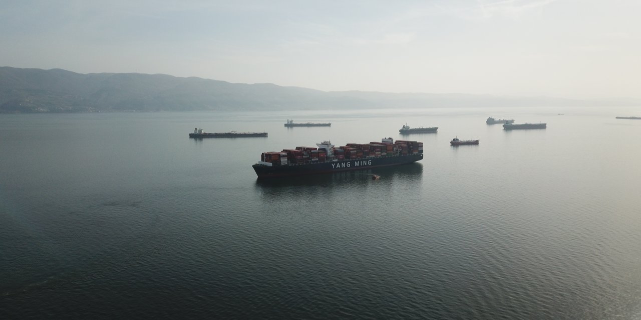 Limandaki 3 Vinci Yıkan Konteyner Yüklü Gemi 16 Gün Sonra Limandan Ayrıldı