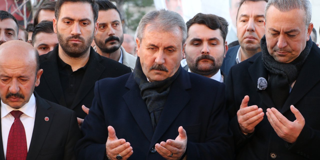 Destici'den, Sivas Teşkilatı İle Yazıcıoğlu'nun Kabrine Ziyaret