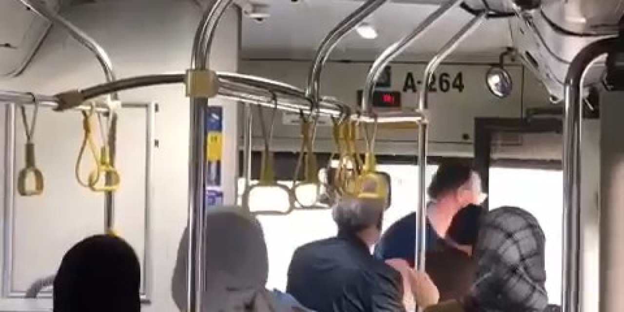 İstanbul - İett Otobüsünde Yolcu İle Şoförün Kavgası Kamerada