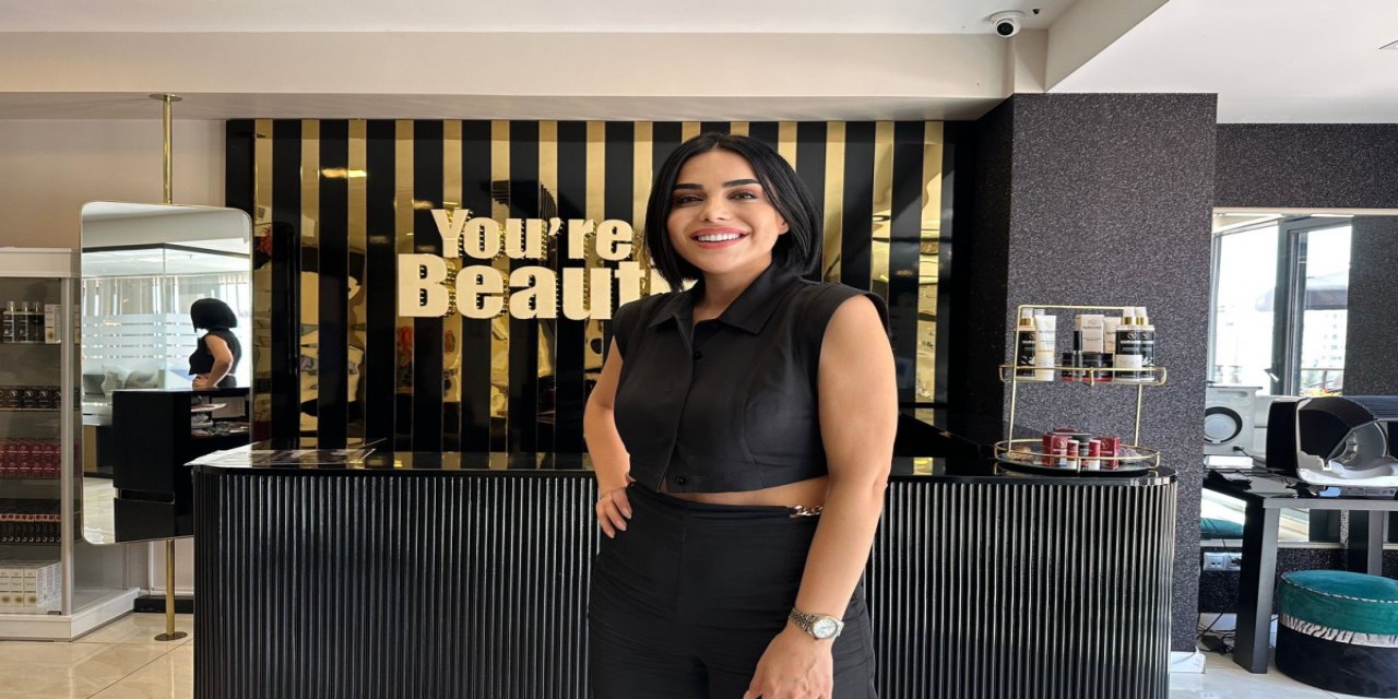 Kendi cilt lekelerinden yola çıkan iş kadını Nuray Yıldız'a Paris'ten ödül