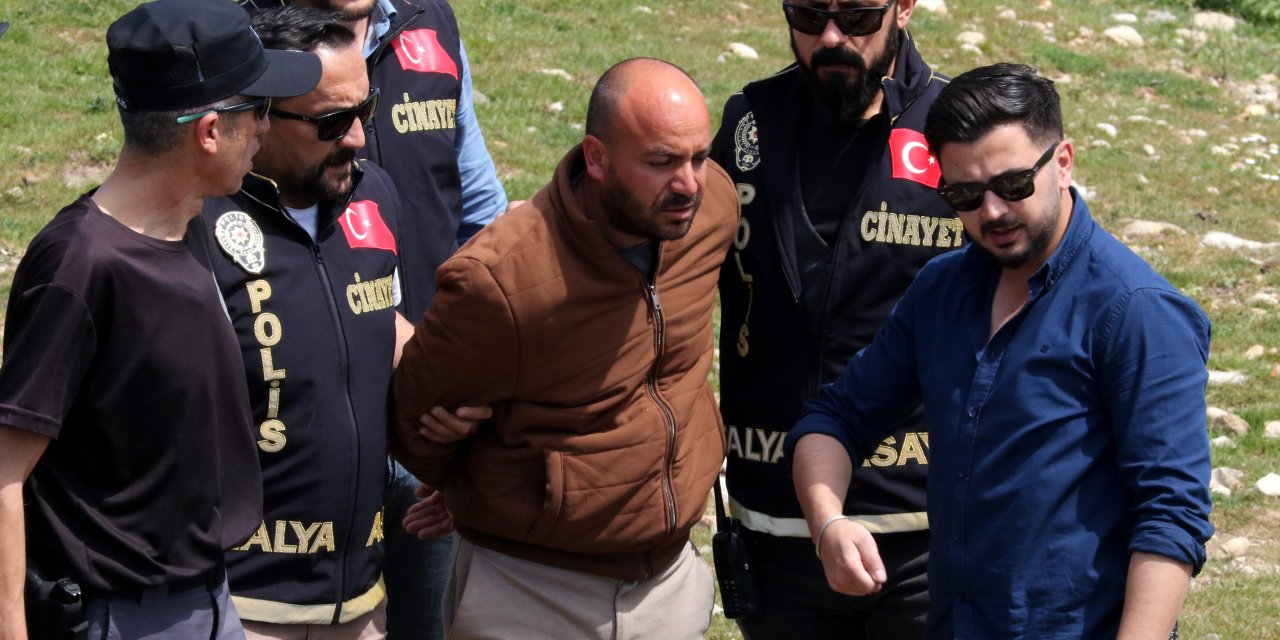 Boşandığı Eşi Hakkında Dedikodu Yapan Akrabasını Öldürdü