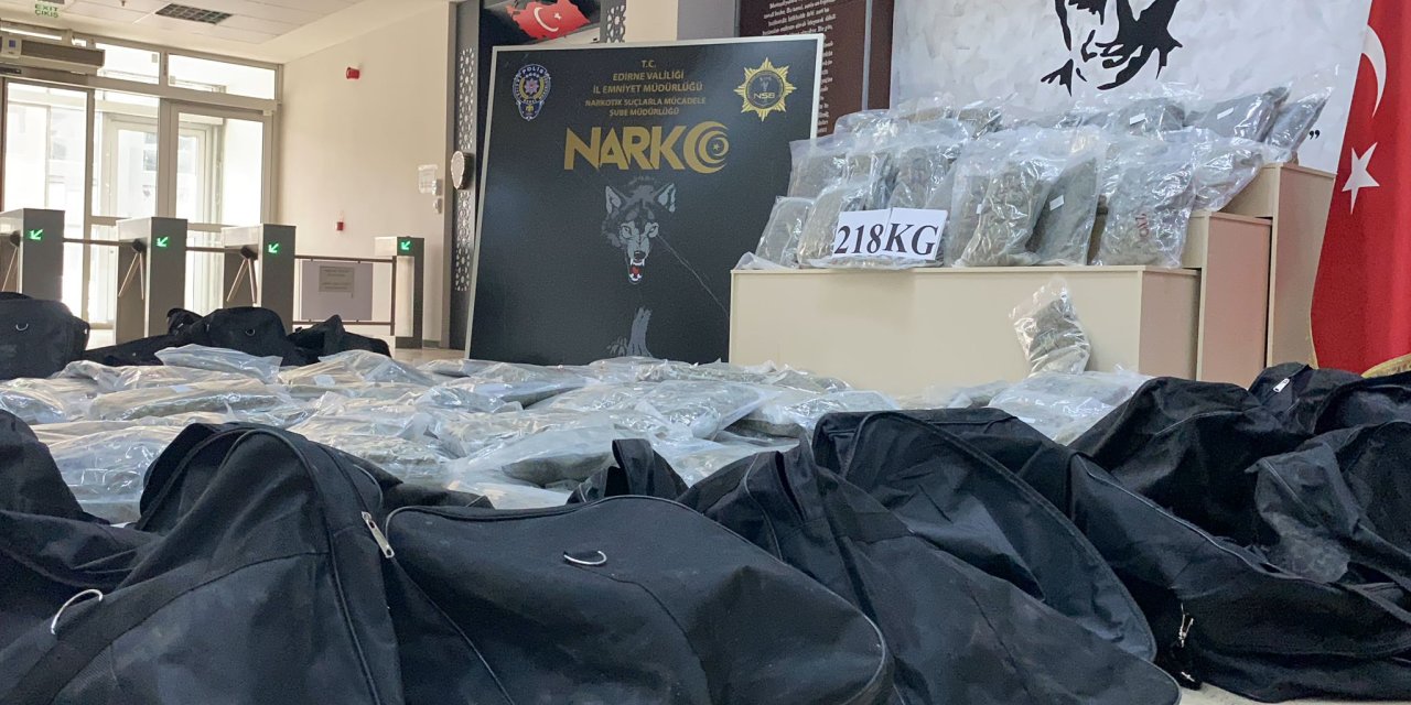 Kapıkule'de Tır'da 218 Kilo Skunk Ele Geçirildi