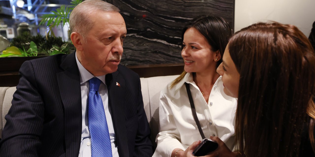 Cumhurbaşkanı Erdoğan, İftar Sonrası Gençlerle Buluştu