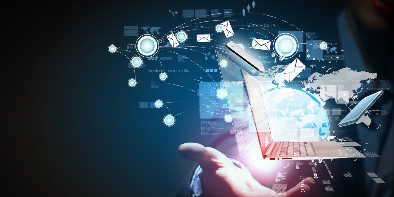 Sosyal Medya Kullanıcıları Artıyor, İş Dünyası Rota Değiştiriyor