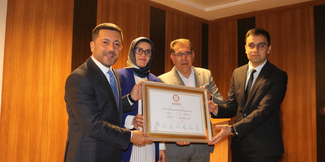 İyi Parti'nin Kazandığı Tek İl Olan Nevşehir'de Başkan Arı, Mazbatasını Aldı