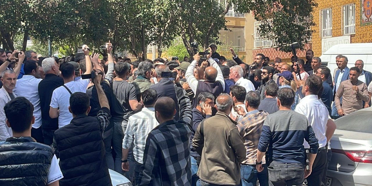 Hilvan’da ‘Seçimin Yenilenmesi Kararı’ Sonrası Gerginlik