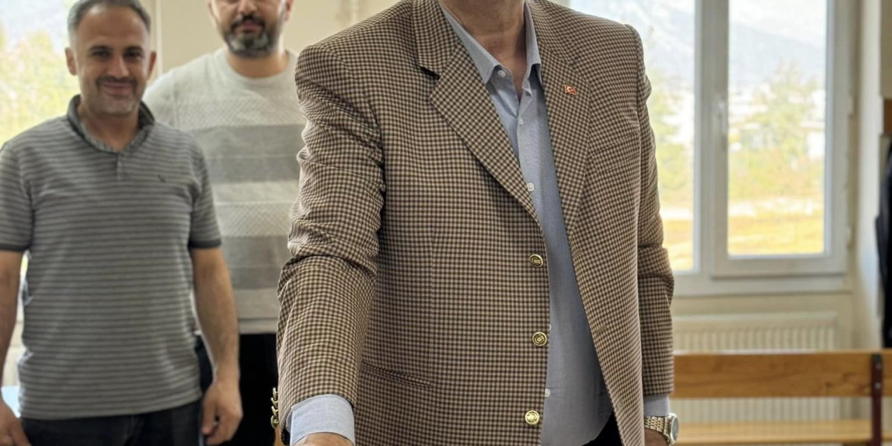 Ak Parti'nin Disipline Sevk Ettiği Belediye Başkanı Özür Diledi