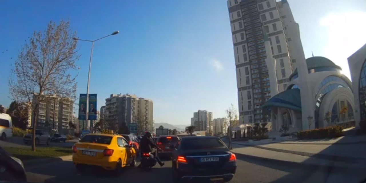 Suç Örgütünün Motosikletten Silahlı Saldırısı Kamerada