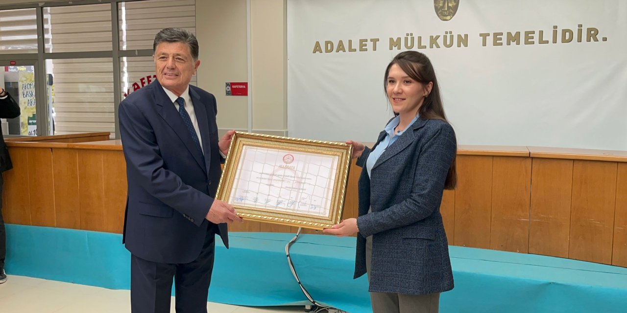 Bartın'da 17 Yıl Sonra Yeniden Başkan Seçilen Yalçınkaya, Mazbatası Aldı