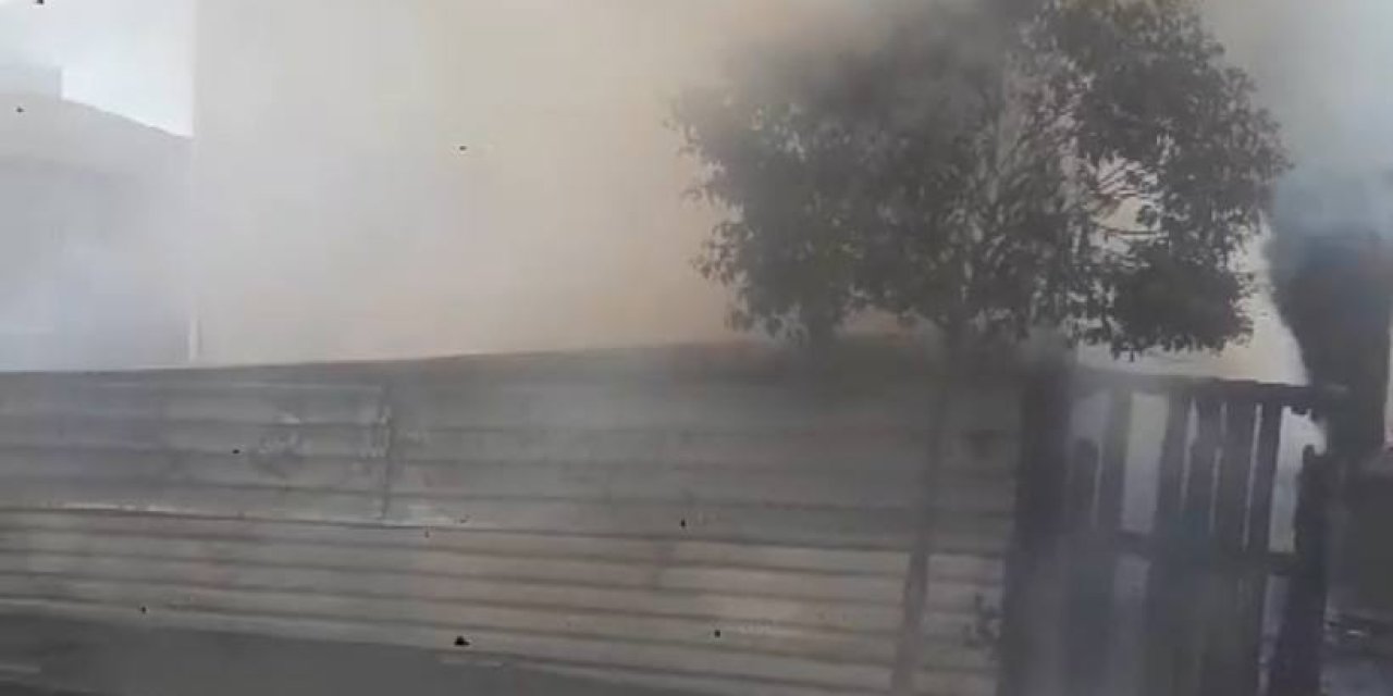 İstanbul- Avcılar'da Kömürlükte Başlayan Yangın 3 Katlı Binaya Sıçradı