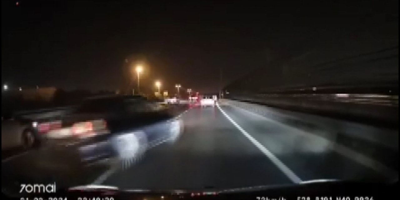 İstanbul- Bahçelievler'de Direksiyon Hakimiyetini Kaybeden Sürücü Bariyere Çarptı