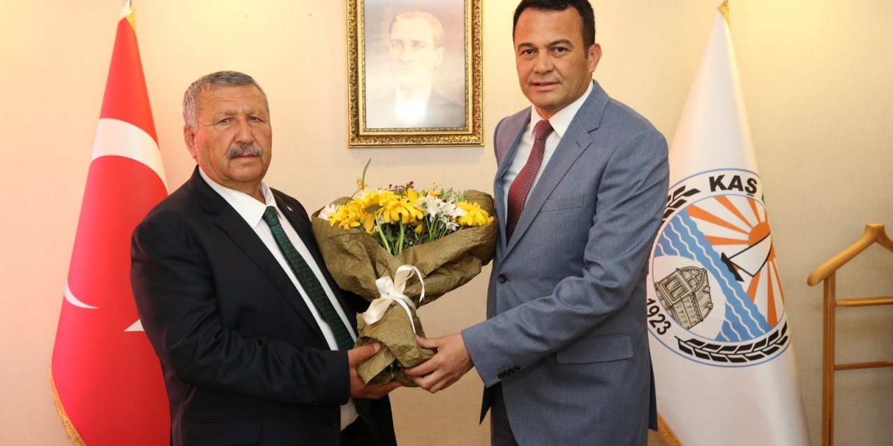 Kaş'ta Göreve Başlayan Başkan, Eve Dönerken Kaza Geçirdi