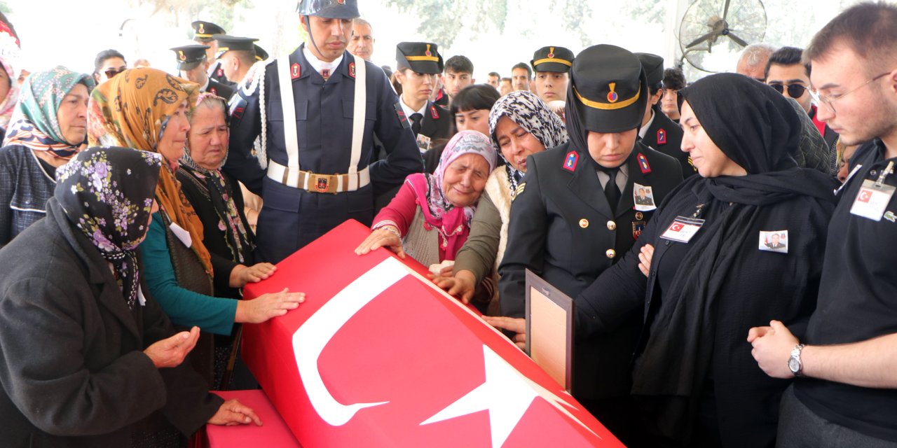 Kaza Şehidi Astsubay, Adana’da Son Yolculuğuna Uğurlandı