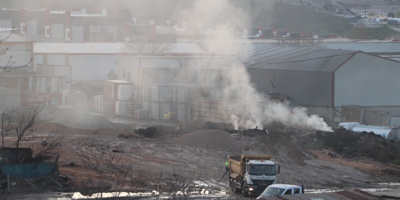 Ankara'daki Yangın, Kablo Toplayanların Yaktığı Ateşten Çıkmış; 5 Gözaltı