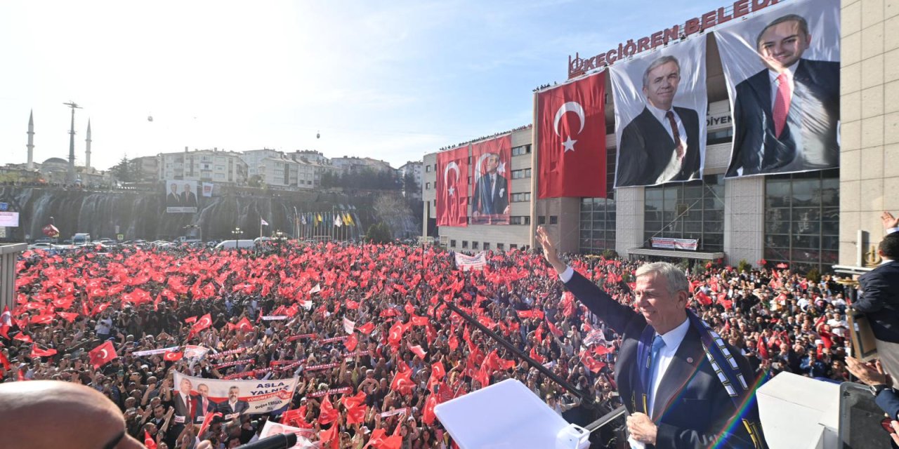 Keçiören Belediye Başkanı Özarslan Mazbatasını Alıp Göreve Başladı; Belediye Binasına 'T.c.' Tabelası Asıldı