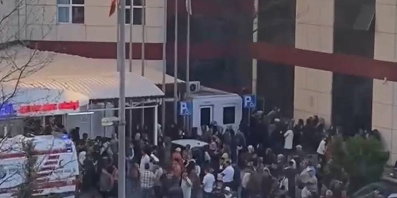 İstanbul - Esenyurt'ta Abisini Bıçaklayarak Öldürdü