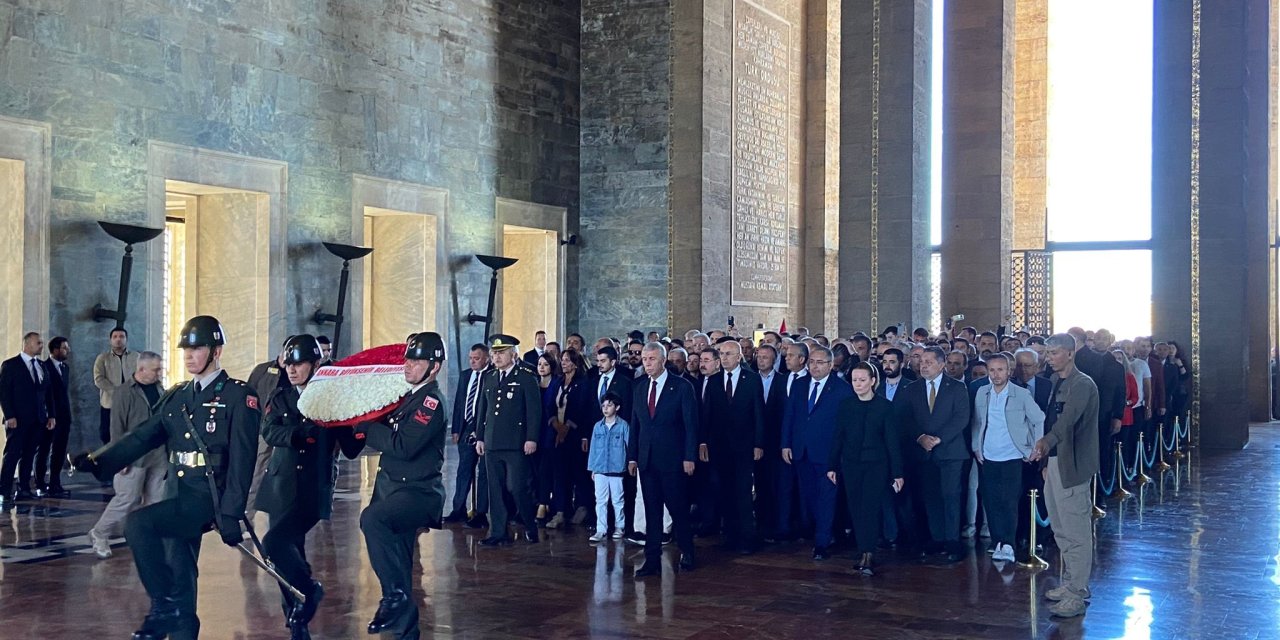 Mansur Yavaş, Anıtkabir'i Ziyaret Etti