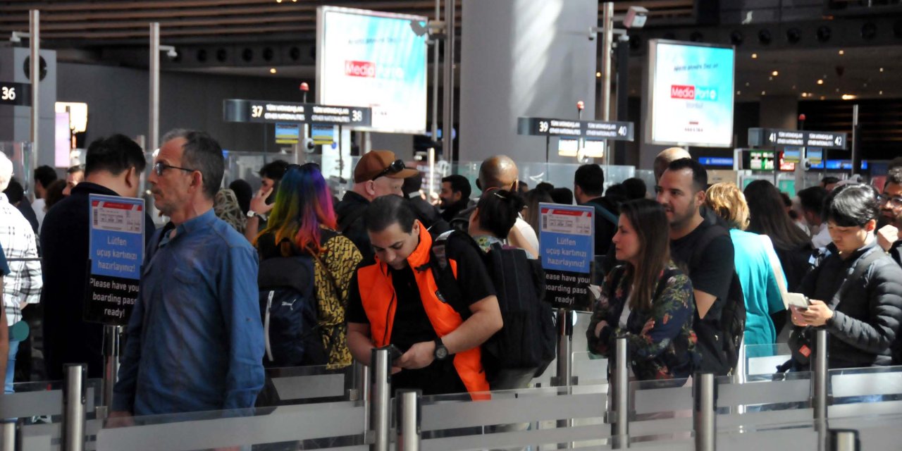 İstanbul - İstanbul Havalimanı'nda Bayram Tatili Yoğunluğu