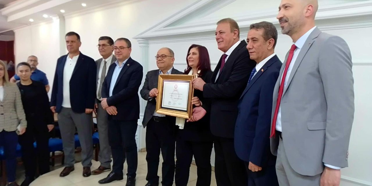 4’üncü Kez Mazbatasını Alan Çerçioğlu'ndan 'Yemekhanede Verildi' Tepkisi