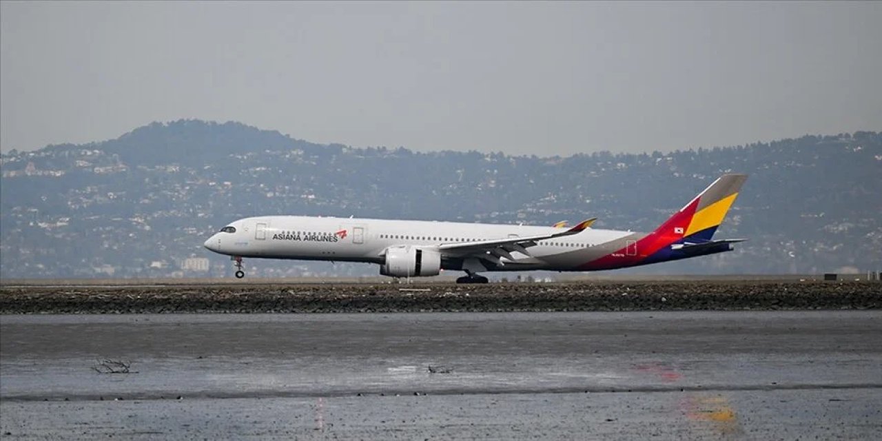 Asiana Airlines, uçağın kapısının açılmasının ardından acil çıkış koltuklarına bilet satışını durdurdu