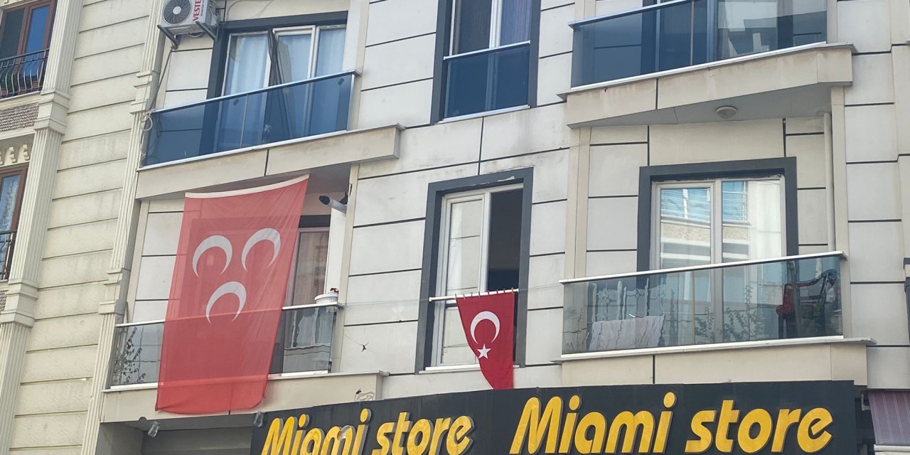 Mhp Bayraklı Evin Taşlandığı İddiasına Yönelik İyi Partili Yıldız’dan Açıklama