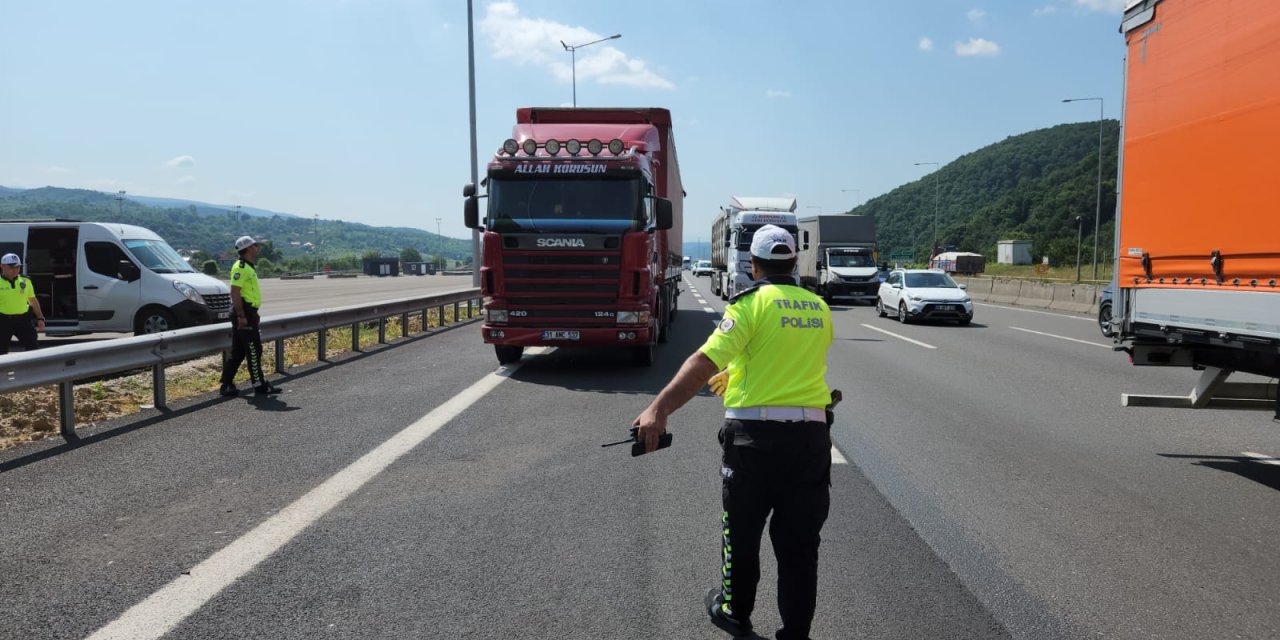 Önemli Geçiş Güzergahı Bolu'da 'Bayram Tatili' Tedbirleri; 2 Kat Personel Görev Yapacak